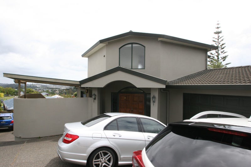 8 Carl Place, Unsworth Heights, Auckland - Carousel 2