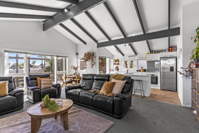 20 Tiri Road, Manly, Whangaparaoa - Carousel 1