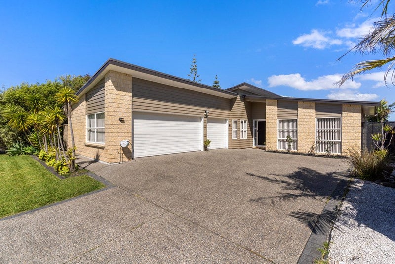 101 Pine Harbour Parade, Beachlands, Auckland - Carousel 2