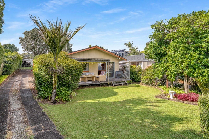 21 Whiritoa Beach Road, Whiritoa, Waihi - Carousel 1