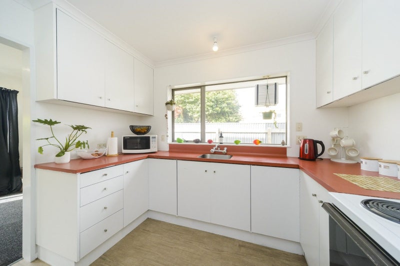 4 Marece Court, Palmerston North, Palmerston North - Carousel 2