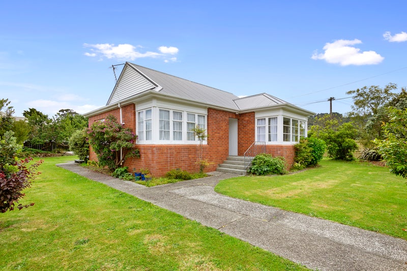 11 Pringle Street, Taita, Lower Hutt - Carousel 1