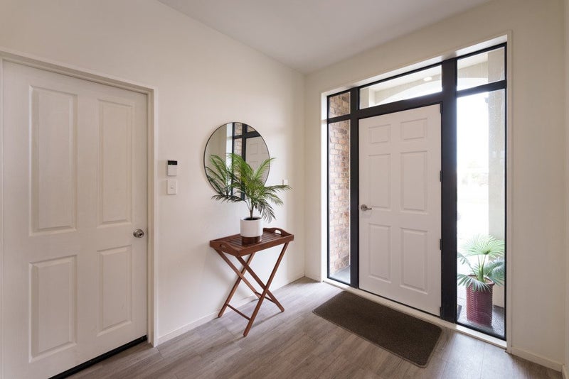 11 Lassiter Green, Northwood, Christchurch - Carousel 2