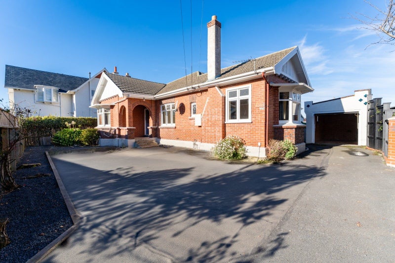 237B Bay View Road, Saint Clair, Dunedin - Carousel 1