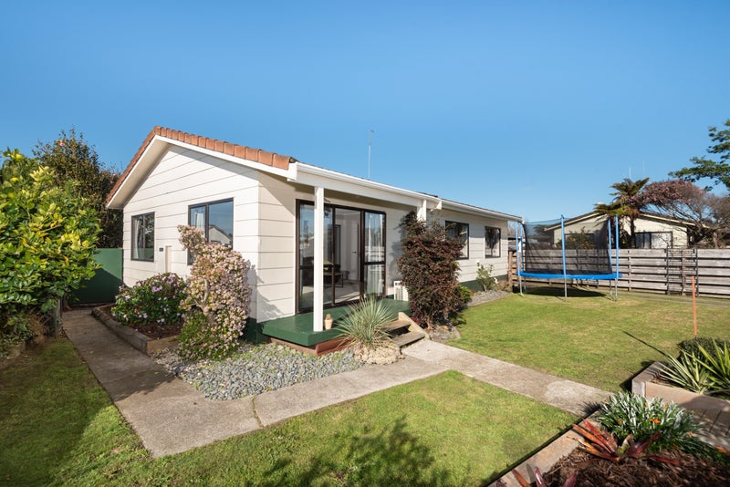 14 College Place, Poike, Tauranga - Carousel 1