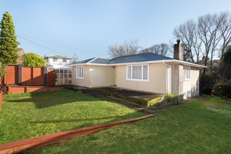 23 Esk Street, Parkvale, Tauranga - Carousel 1
