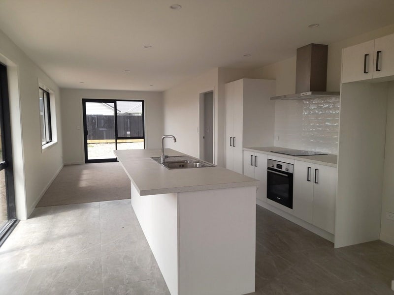 7 Tawhai Crescent, Wharewaka, Taupō - Carousel 2