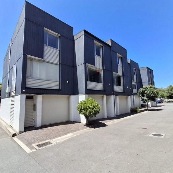 43/120 Rintoul Street, Newtown, Wellington - Carousel 17