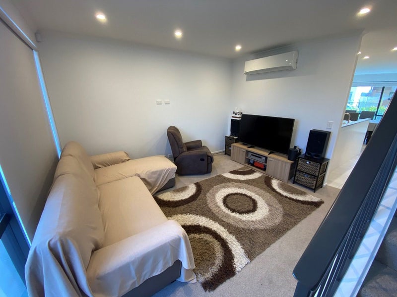 11 Matairangi Avenue, Totara Heights, Auckland - Carousel 2