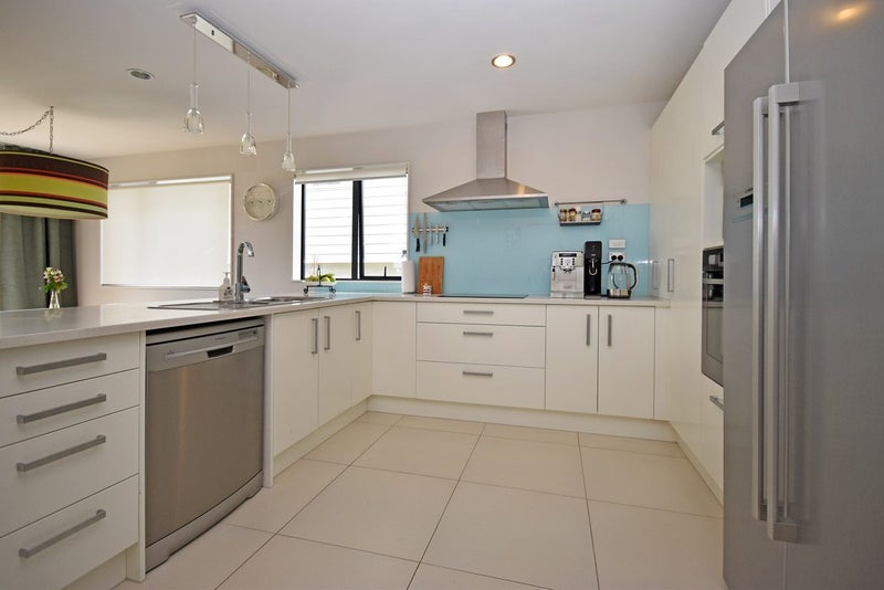 9 Buccaneer Court, Gulf Harbour, Whangaparaoa - Carousel 2