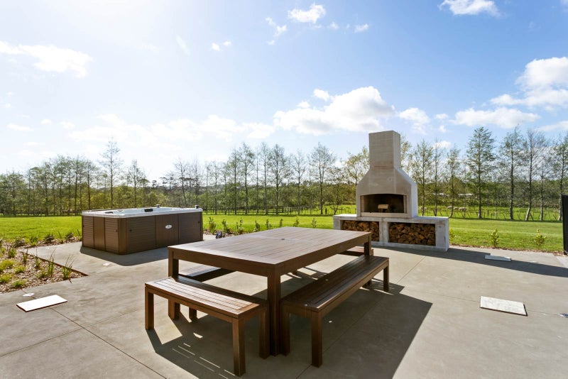 123 Green Road, Albany - Carousel 28