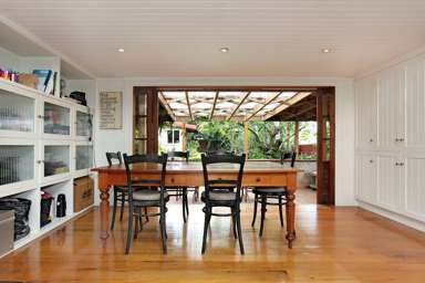 2 Elgin Street, Grey Lynn, Auckland - Carousel 2