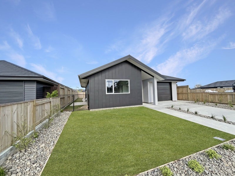 36 Pokerekere Crescent, Kelvin Grove, Palmerston North - Carousel 1