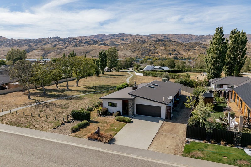 54 Stratford Drive, Mount Pisa, Cromwell - Carousel 2