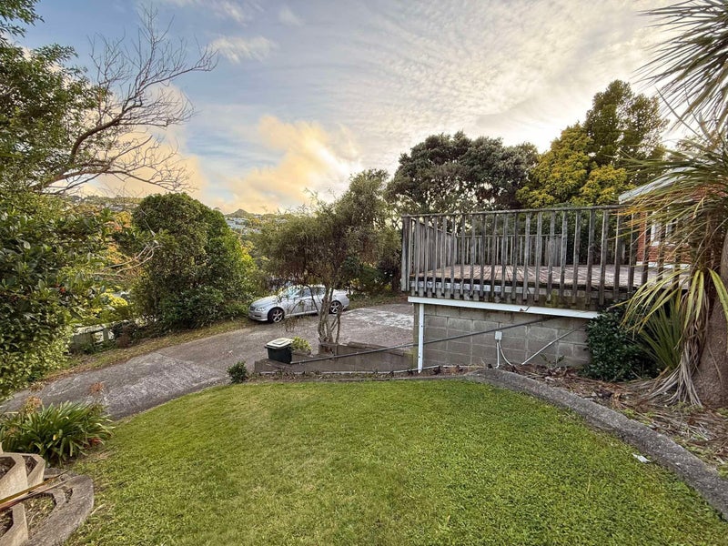 17 Rakeiora Grove, Korokoro, Lower Hutt - Carousel 39