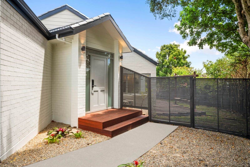 67 Fernhill Way, Oteha, Auckland - Carousel 2