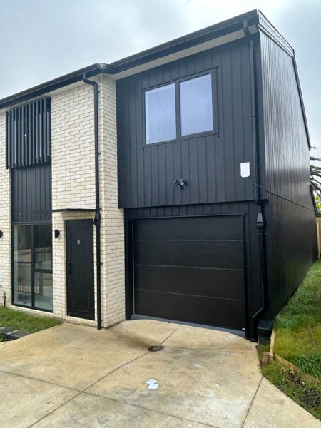 584B Massey Road, Mangere, Auckland - Carousel 11