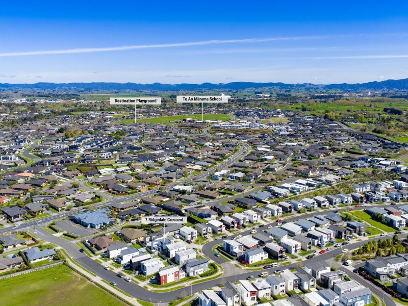 7 Ridgedale Crescent, Flagstaff, Hamilton - Carousel 23