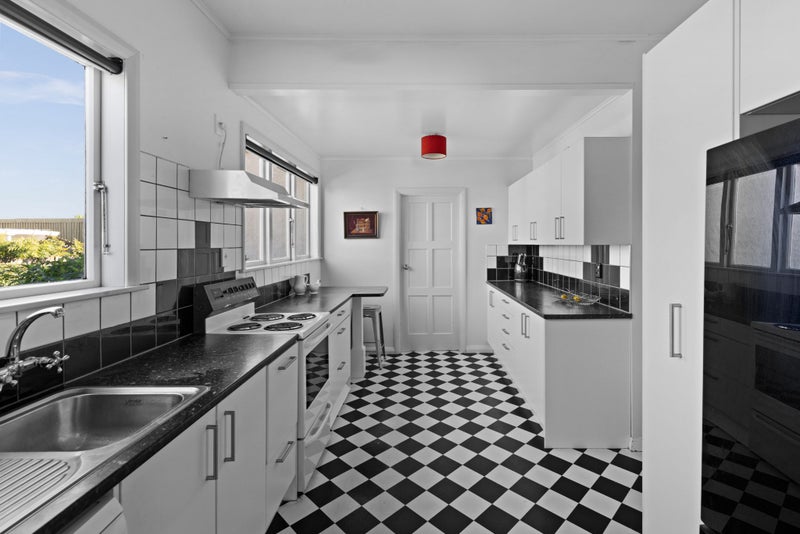 43 Douglas McLean Avenue, Marewa, Napier - Carousel 1