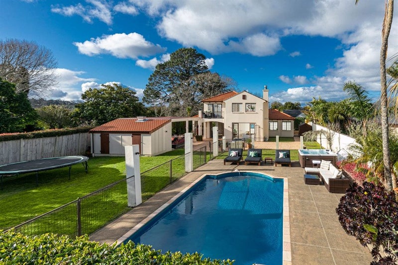 52 Rame Road, Greenhithe, Auckland - Carousel 1