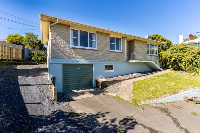 32 Dovecote Avenue, Corstorphine, Dunedin - Carousel 1