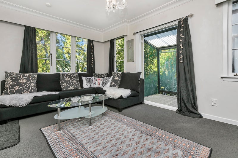 46 Oraha Road, Kumeu - Carousel 1