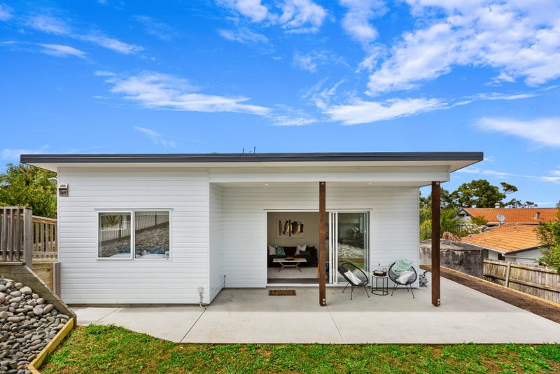 36A Brian Crescent, Stanmore Bay, Whangaparaoa - Carousel 2