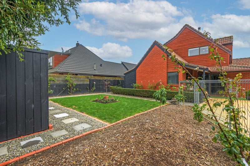 79 Waterloo Crescent, Hokowhitu, Palmerston North - Carousel 21