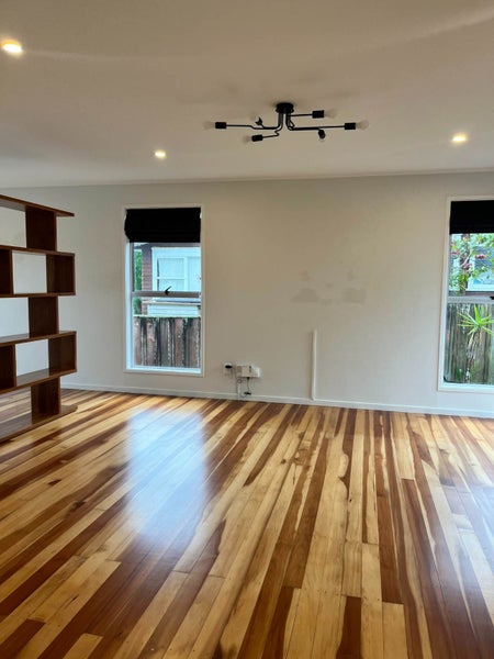 8 Robert Allan Way, Pakuranga Heights, Auckland - Carousel 2