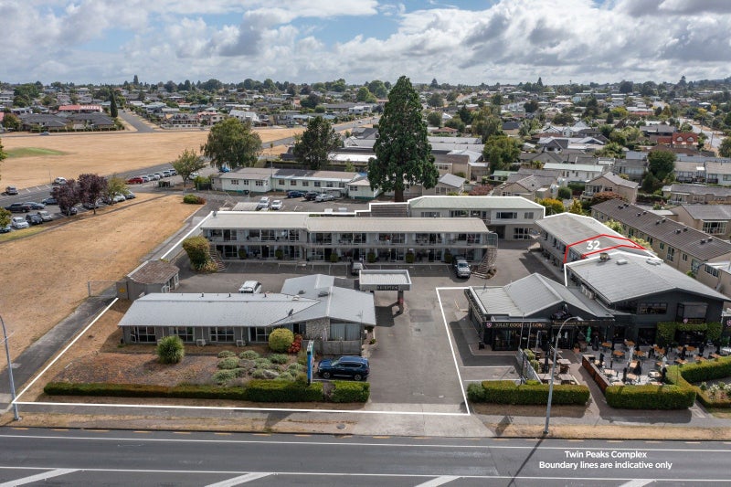 32/76 Lake Terrace, Taupō - Carousel 1