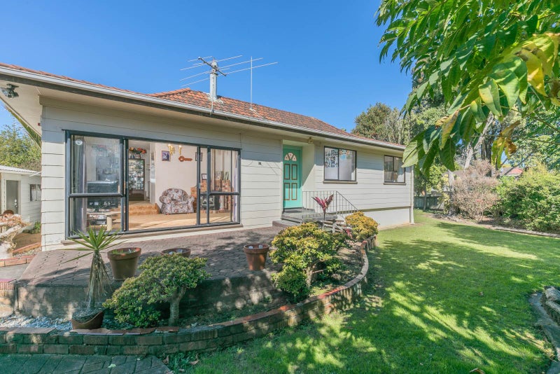 31 Favona Road, Favona, Auckland - Carousel 2