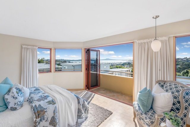1/21 Sunderlands Road, Half Moon Bay, Auckland - Carousel 2