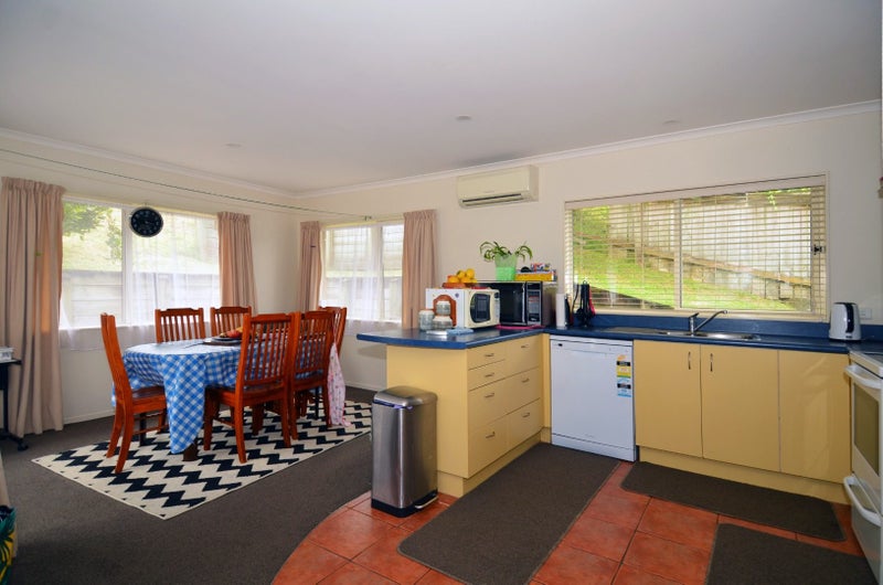 14 Lorna Irene Drive, Raumati South, Paraparaumu - Carousel 2