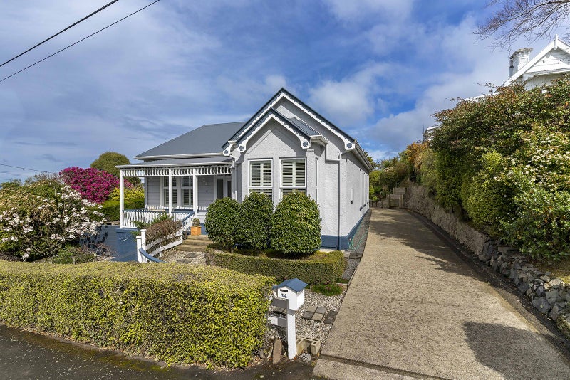 34 Eglinton Road, The Glen, Dunedin - Carousel 1