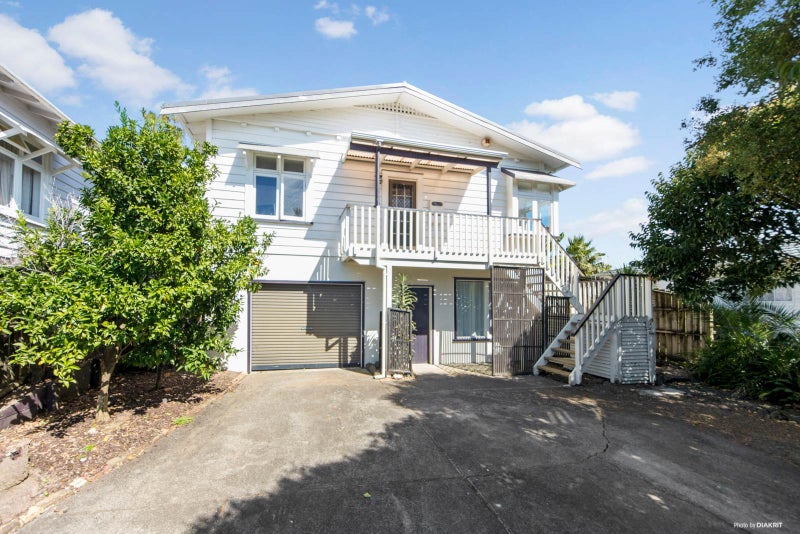 1/55 Chislehurst Street, Henderson, Auckland - Carousel 2