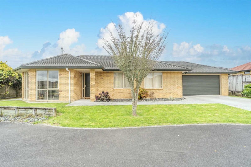 4 Willscarlet Lane, Hamilton East, Hamilton - Carousel 1