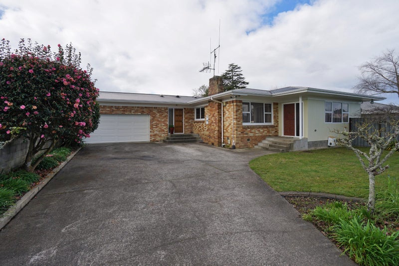 2 Dover Road, St Andrews, Hamilton - Carousel 2