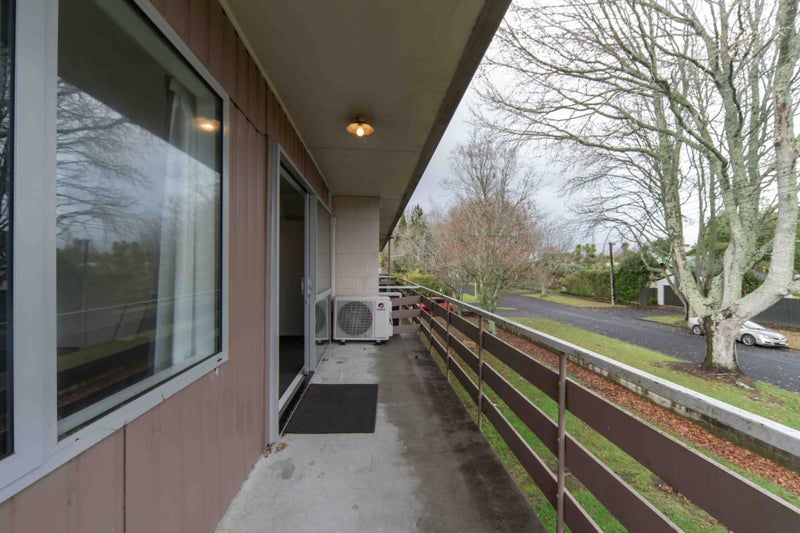 2/16 Thames Street, Claudelands, Hamilton - Carousel 2