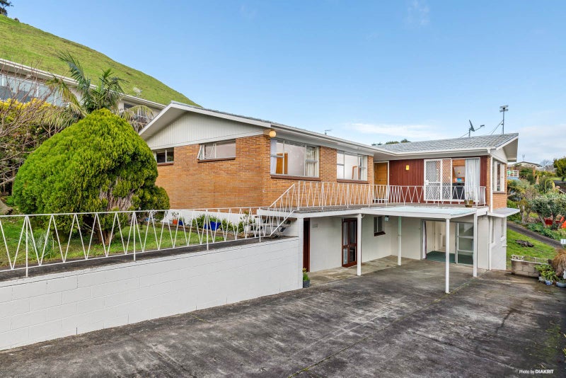 54 Scott Avenue, Mangere Bridge, Auckland - Carousel 1