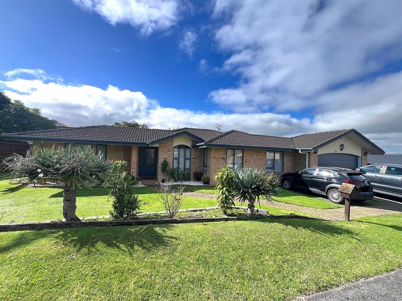 5 Senator Drive, Manurewa, Auckland - Carousel 1