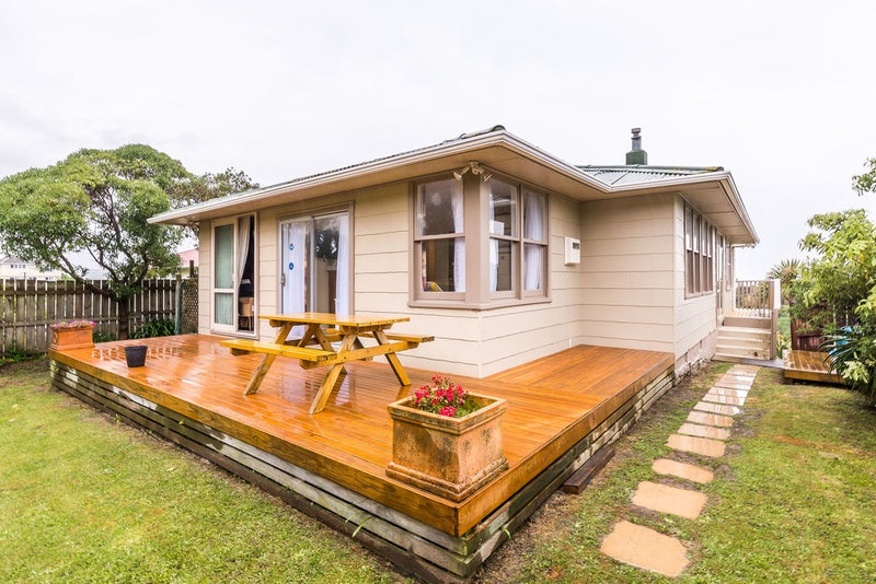 40 Downes Street, Titahi Bay, Porirua - Carousel 1