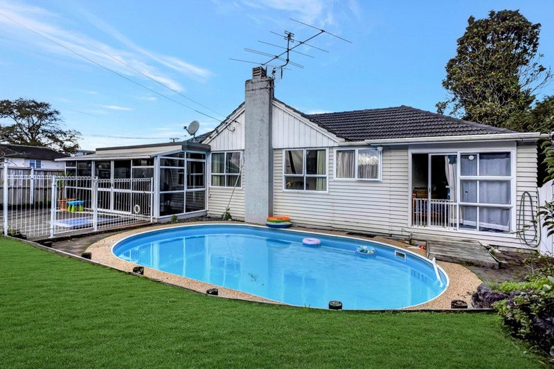 3 Bowater Place, Manurewa, Auckland - Carousel 1