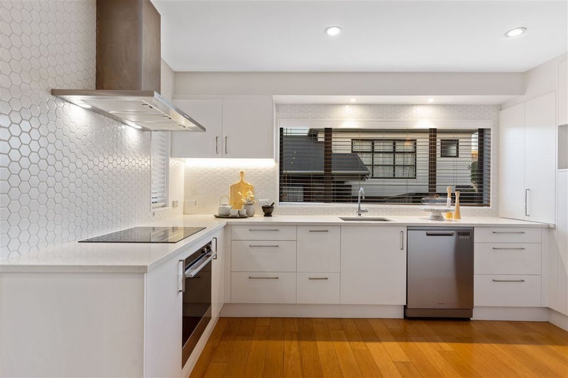 1/0 Wolsley Avenue, Milford, Auckland - Carousel 2