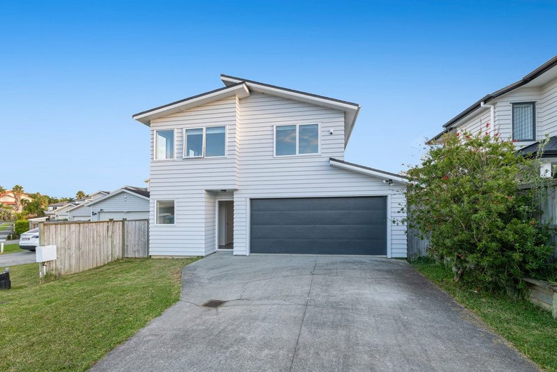 17 Maylee Crescent, Gulf Harbour, Whangaparaoa - Carousel 1