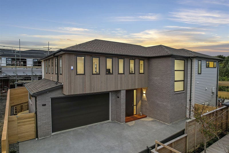 7 Kina Place, Long Bay, Auckland - Carousel 1