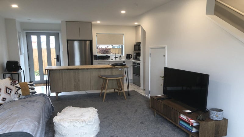 4/318 Oxford Terrace, Avalon, Lower Hutt - Carousel 1