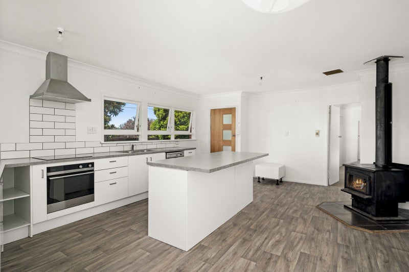 1 Darroch Street, Fairy Springs, Rotorua - Carousel 2
