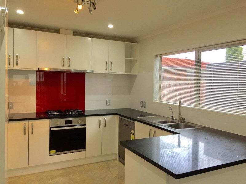 24A Patons Road, Howick, Auckland - Carousel 2