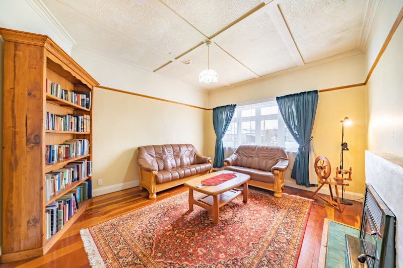 11 Exchange Street, Ebdentown, Upper Hutt - Carousel 2