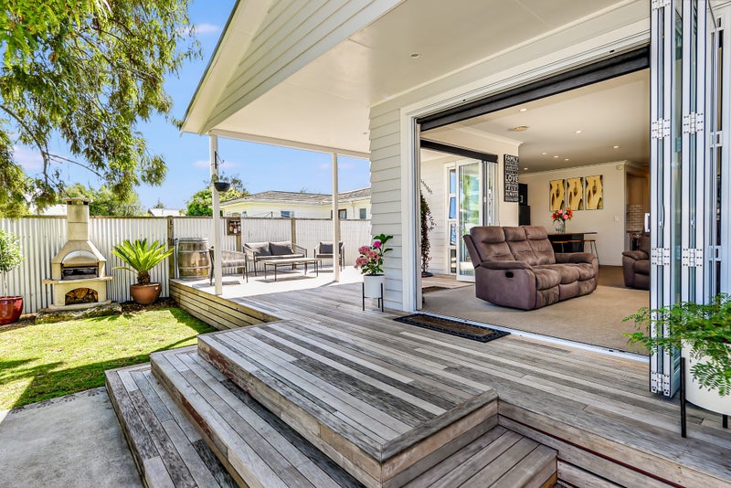 32 Irvine Street, Frankton, Hamilton - Carousel 2